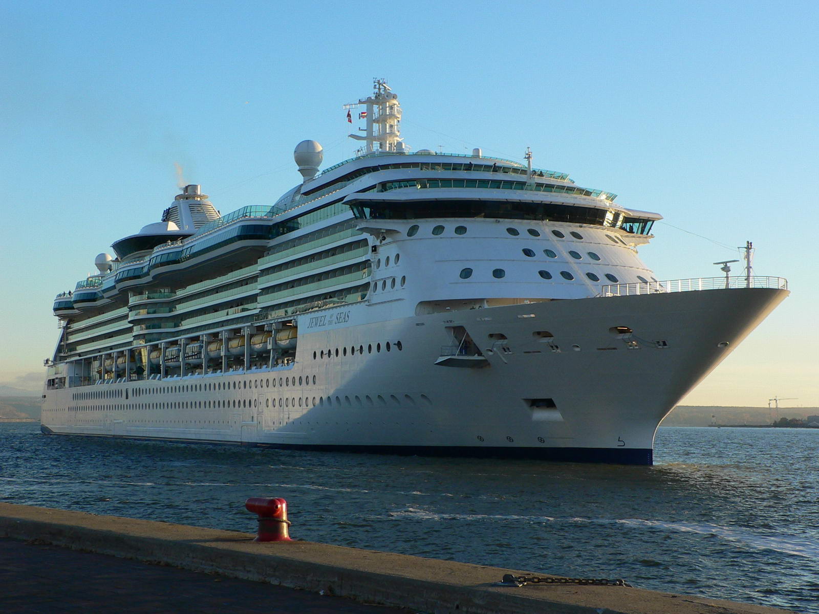 Cruise Ships HD Wallpapers (2010) JPEG