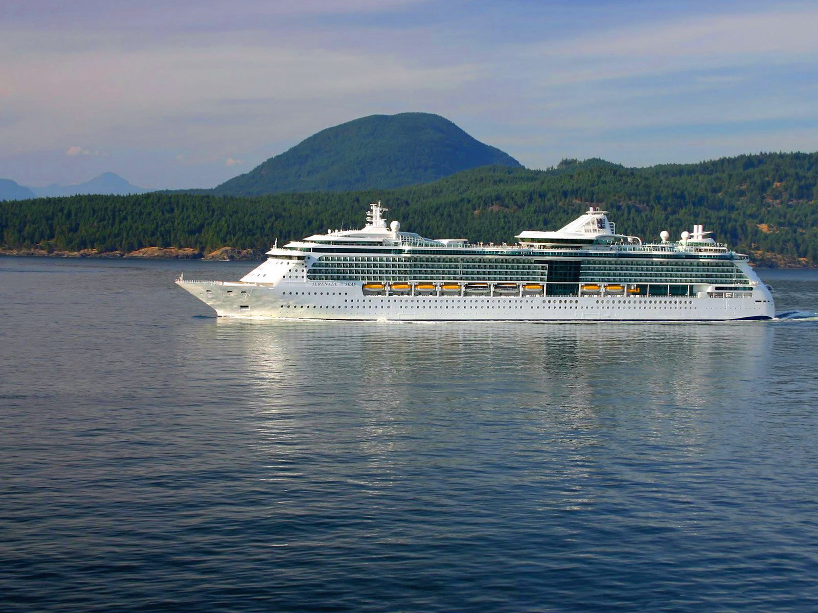 Cruise Ships HD Wallpapers (2010) JPEG